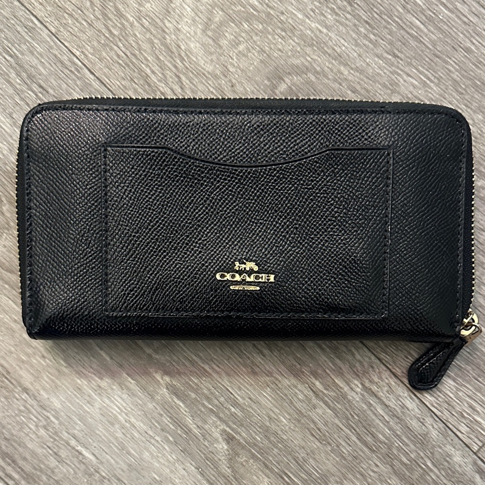 Coach Black Textured Leather Zip Wallet